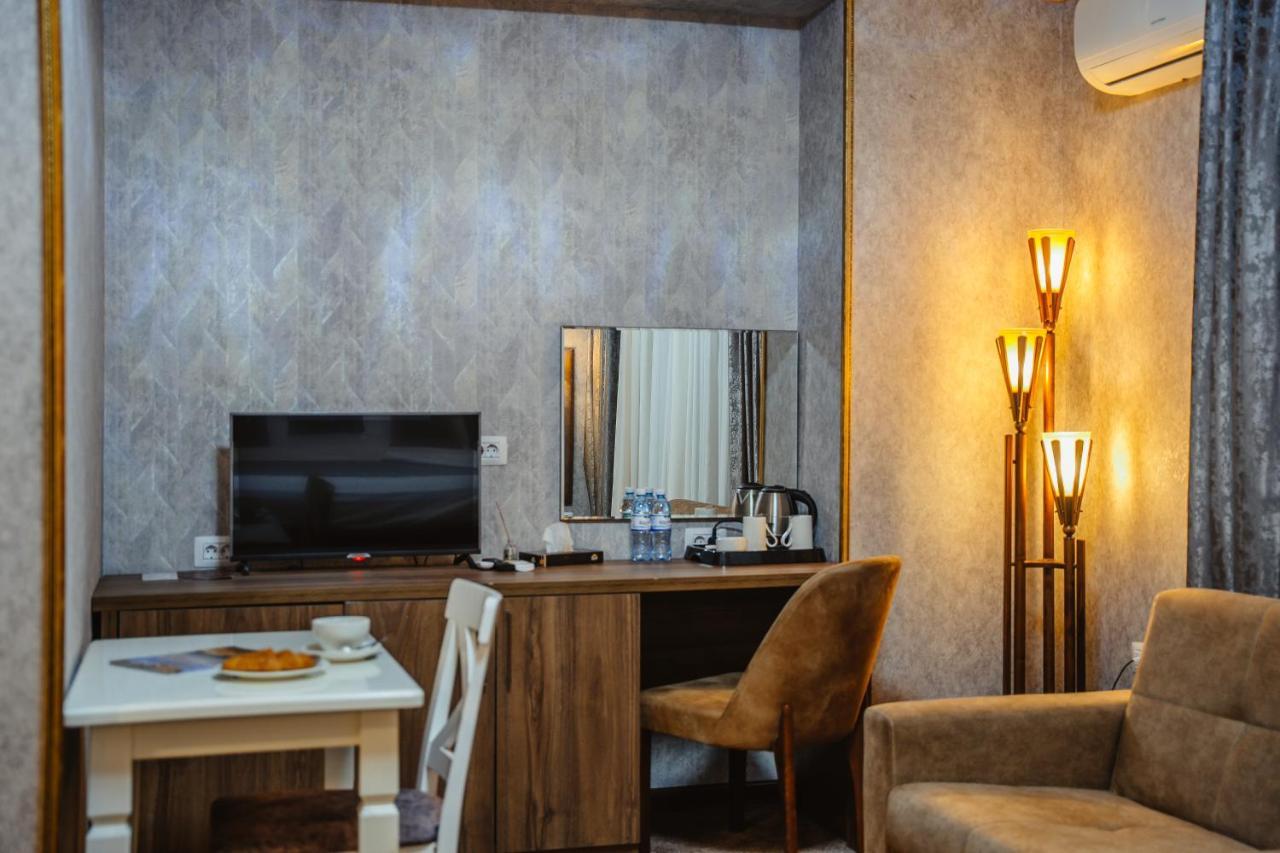 Hotel Alison
