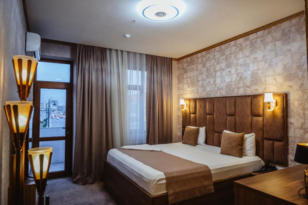 Alison Hotel 3*
